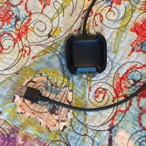 Fitbit versa charger